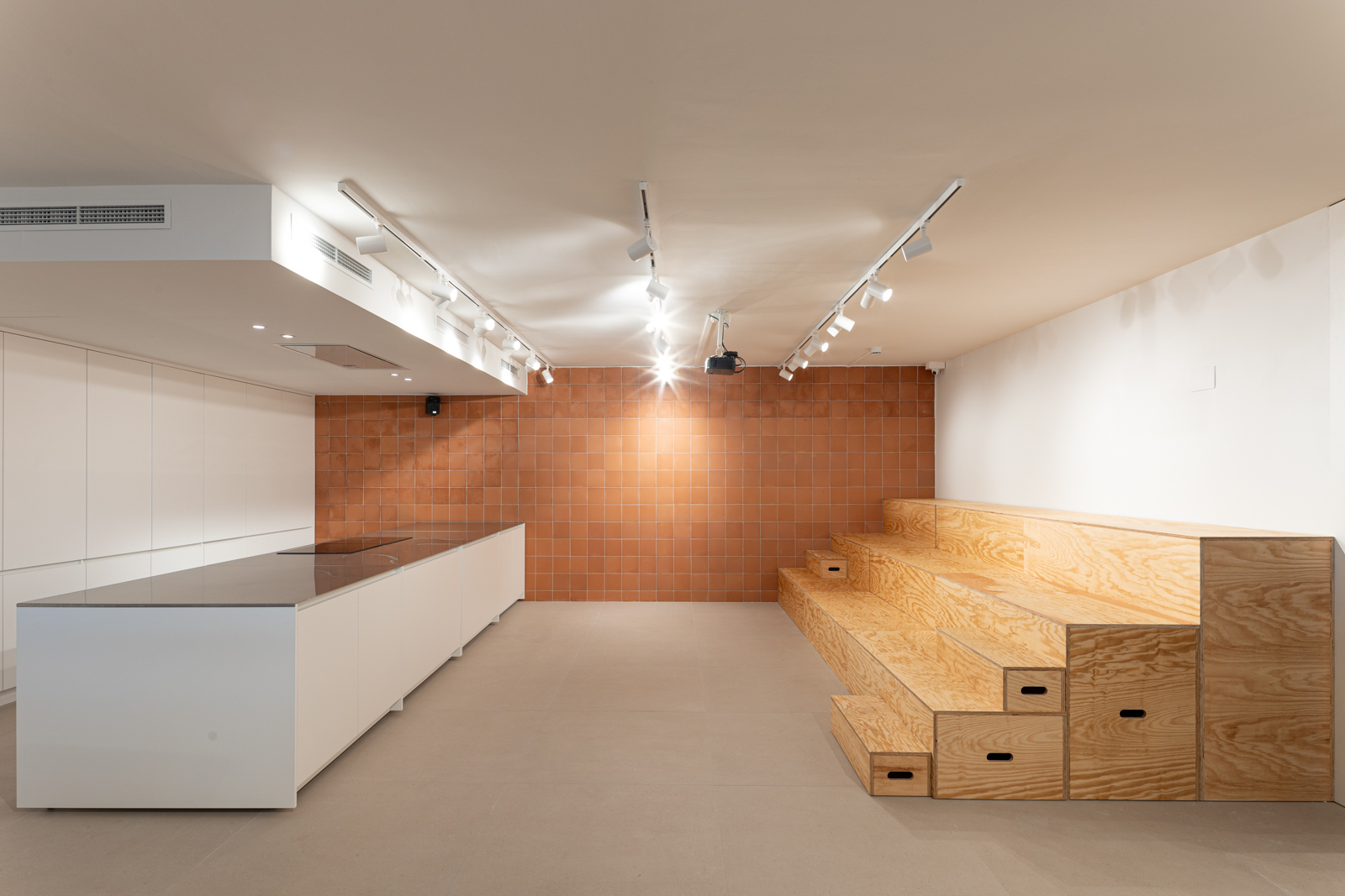 CONFRARIA PESCADORS CAMBRILS CP - 11 CONFRARIA PESCADORS CAMBRILS - 2.17 Arquitectura