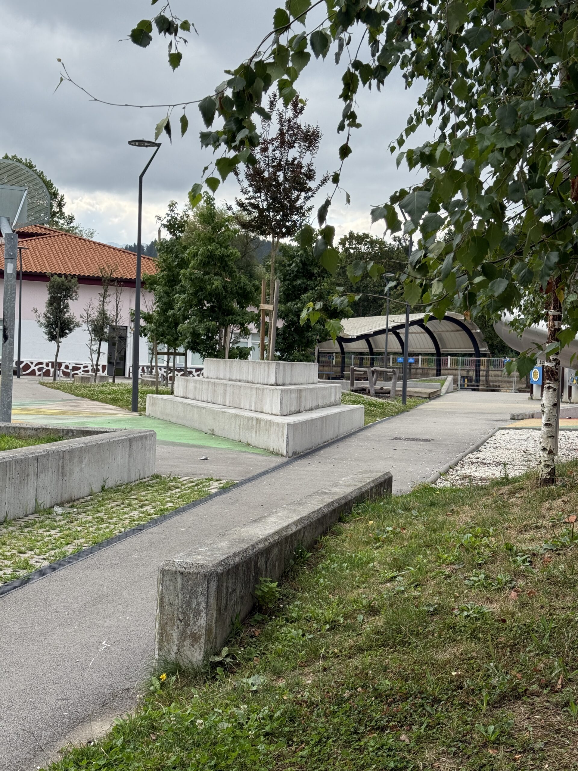 OBRA PÚBLICA - PATI IGORRE - 33 obra pública - 2.17 Arquitectura