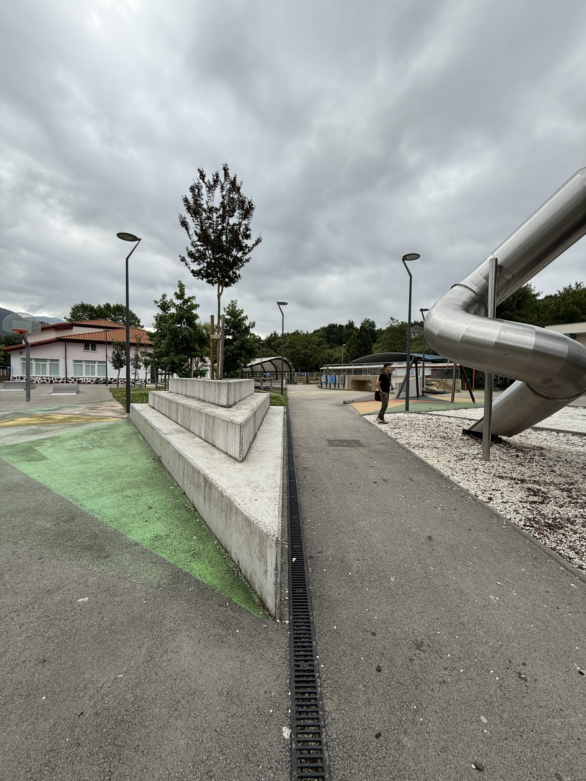 OBRA PÚBLICA - PATI IGORRE - 31 obra pública - 2.17 Arquitectura